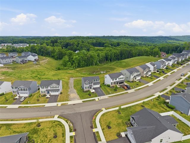 333 Arden DRIVE, Lancaster Twp, PA 16037
