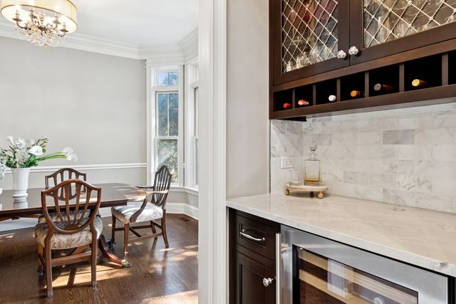 203 S Columbia Street, Naperville, IL 60540