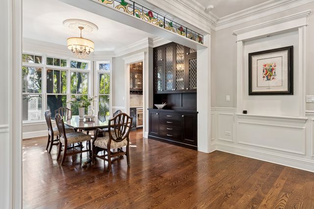 203 S Columbia Street, Naperville, IL 60540