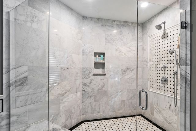 203 S Columbia Street, Naperville, IL 60540