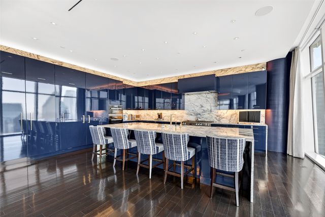 1918 Olive Street 3701, Dallas, TX 75201