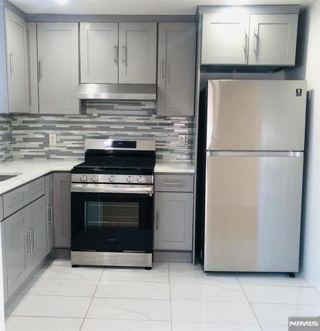 460 Clubway 43, Hackensack, NJ 07601