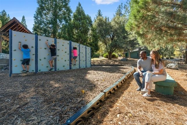 1813 Woodland Drive, Pine Mountain Club, CA 93222