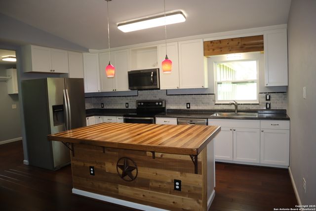 97 Segner, Fredericksburg, TX 78624