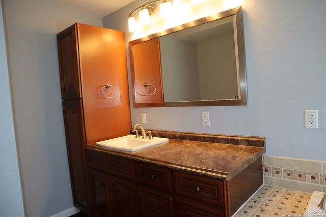97 Segner, Fredericksburg, TX 78624