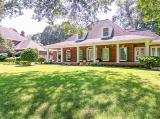 1895 WOOD OAK DR, Memphis, TN 38016