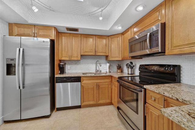 3610 S Ocean Boulevard 610, South Palm Beach, FL 33480