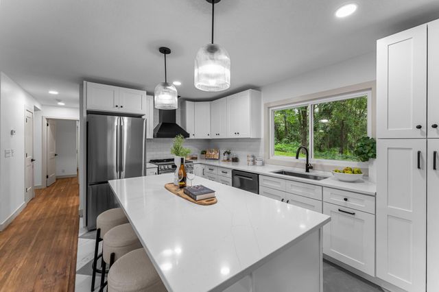 14300 Orchard Road, Minnetonka, MN 55345