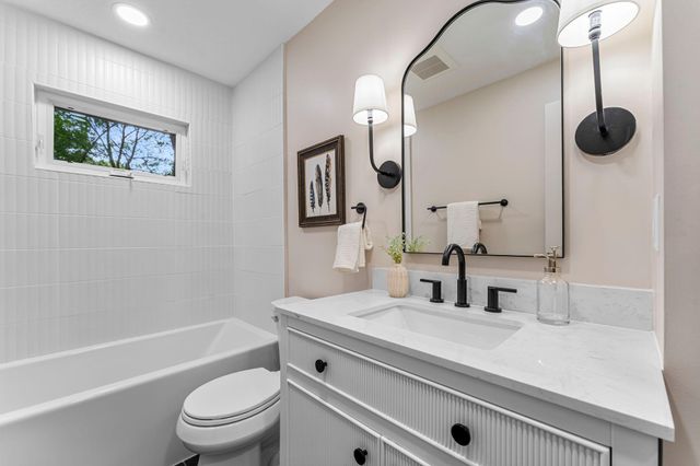 14300 Orchard Road, Minnetonka, MN 55345