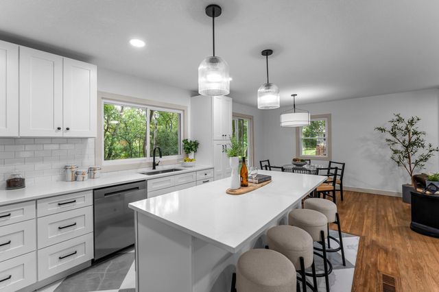 14300 Orchard Road, Minnetonka, MN 55345