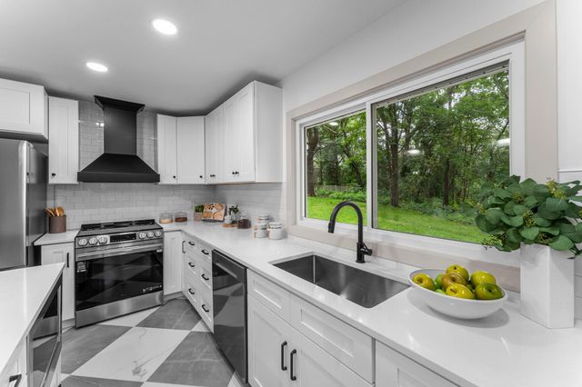 14300 Orchard Road, Minnetonka, MN 55345