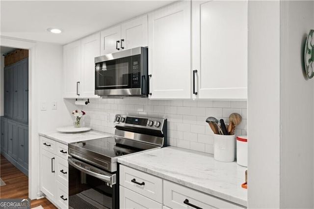 16 Ivy Ridge NE, Atlanta, GA 30342