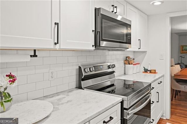 16 Ivy Ridge NE, Atlanta, GA 30342