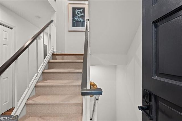 16 Ivy Ridge NE, Atlanta, GA 30342