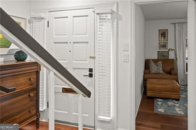 16 Ivy Ridge NE, Atlanta, GA 30342