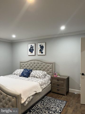 2 LEE CT, Marlton, NJ 08053