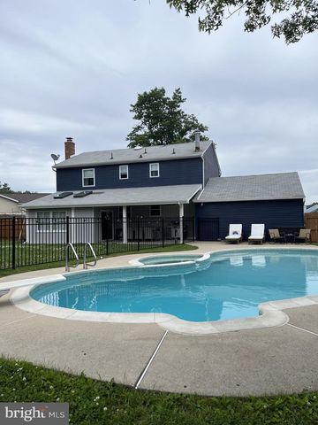 2 LEE CT, Marlton, NJ 08053