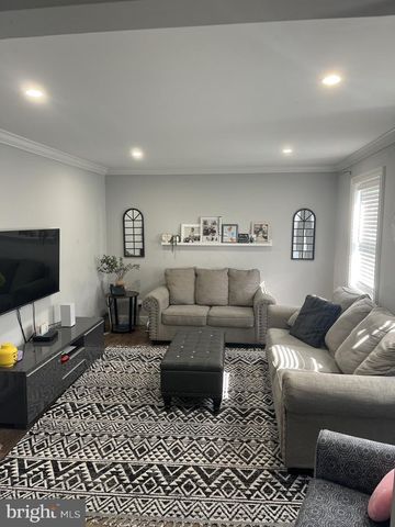 2 LEE CT, Marlton, NJ 08053