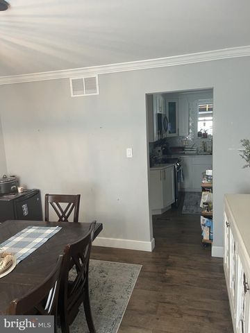 2 LEE CT, Marlton, NJ 08053