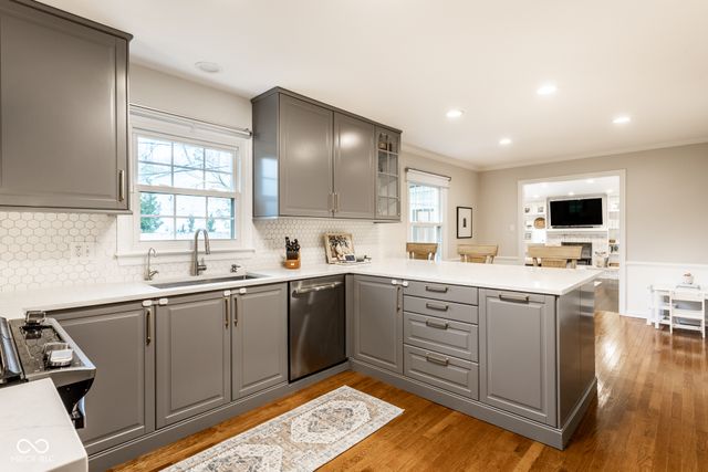 7850 Ridgeland Drive, Indianapolis, IN 46250