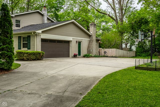 7850 Ridgeland Drive, Indianapolis, IN 46250