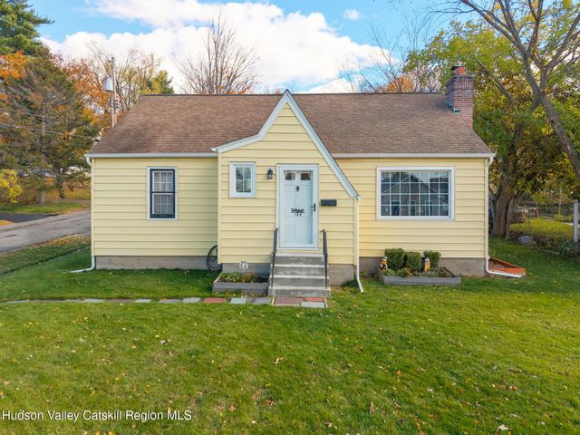 784 6th Avenue, Troy, NY 12180