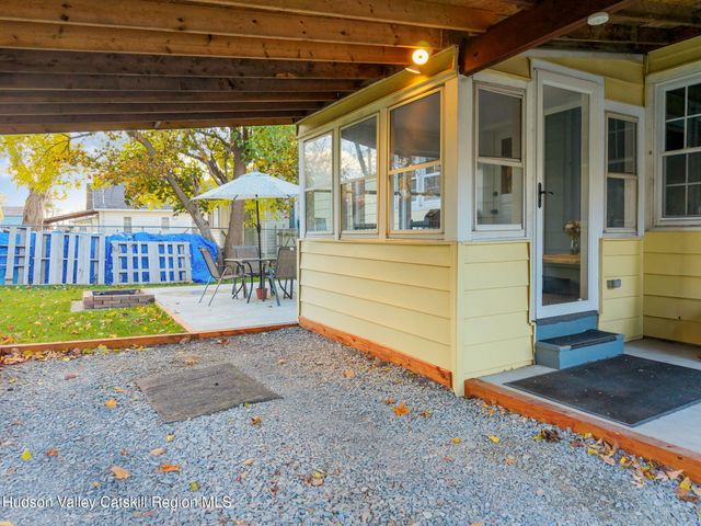 784 6th Avenue, Troy, NY 12180