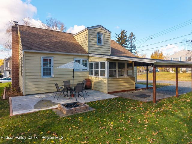 784 6th Avenue, Troy, NY 12180