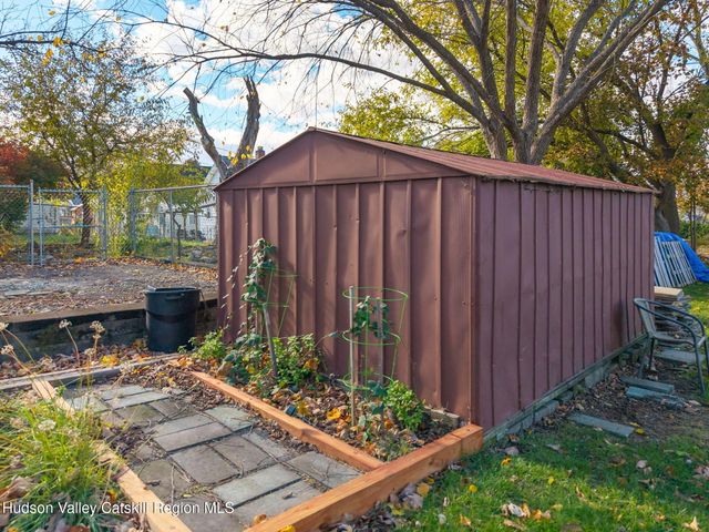 784 6th Avenue, Troy, NY 12180
