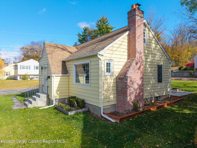 784 6th Avenue, Troy, NY 12180