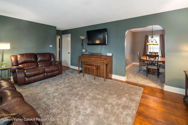 784 6th Avenue, Troy, NY 12180