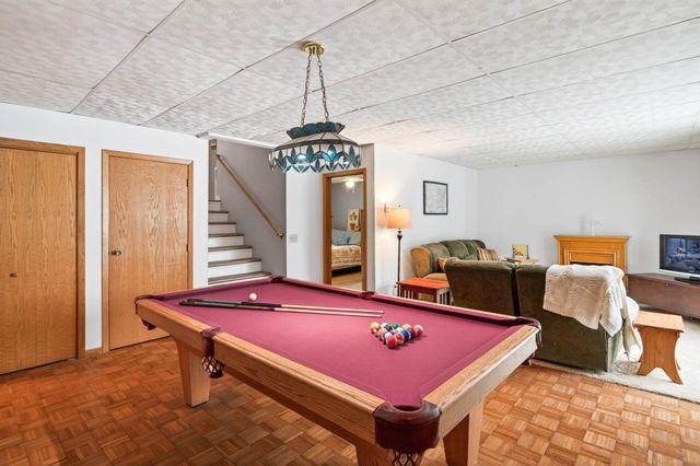 1871 Chardel Court, West Saint Paul, MN 55118