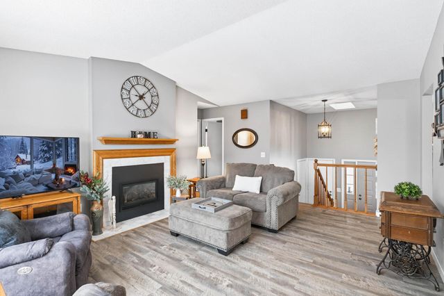 1871 Chardel Court, West Saint Paul, MN 55118