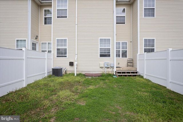 86 SMYRNA AVE, Clayton, DE 19938