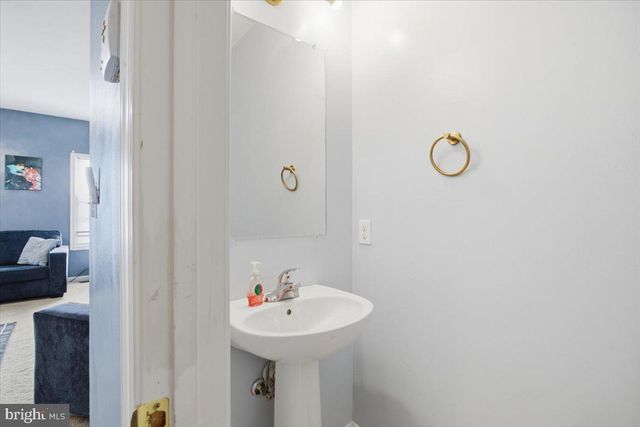 86 SMYRNA AVE, Clayton, DE 19938