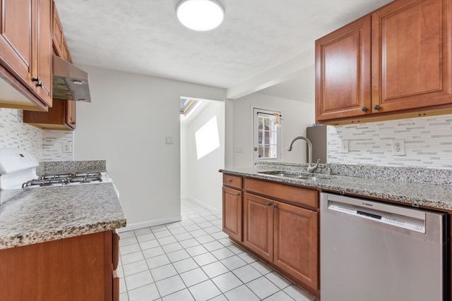 10 Avila Rd, Billerica, MA 01821