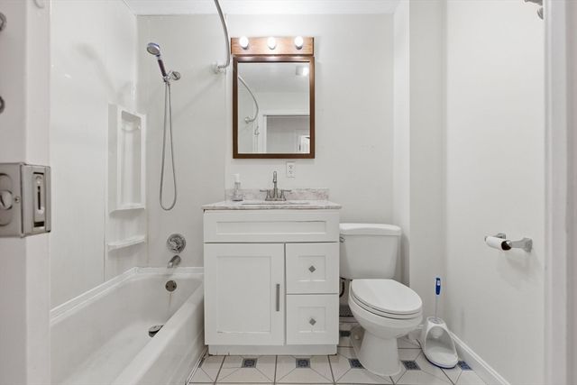 10 Avila Rd, Billerica, MA 01821
