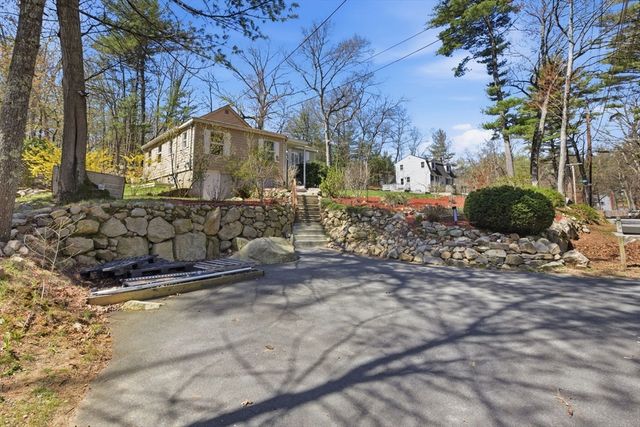 10 Avila Rd, Billerica, MA 01821