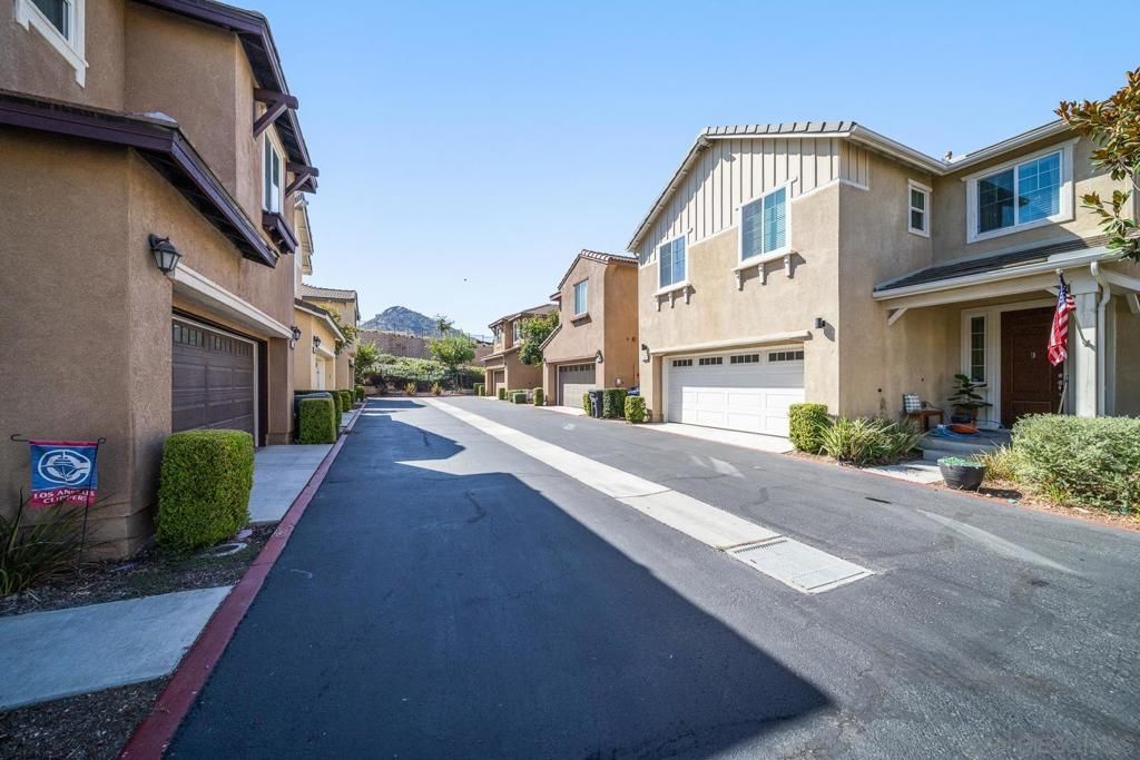 337 Dun Blazer Way, Fallbrook, CA 92028 — photo 4