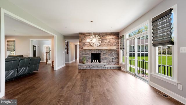 5389 CARVERSVILLE RD, Doylestown, PA 18902