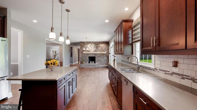 5389 CARVERSVILLE RD, Doylestown, PA 18902