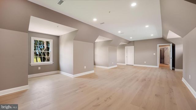 5389 CARVERSVILLE RD, Doylestown, PA 18902