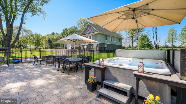 5389 CARVERSVILLE RD, Doylestown, PA 18902