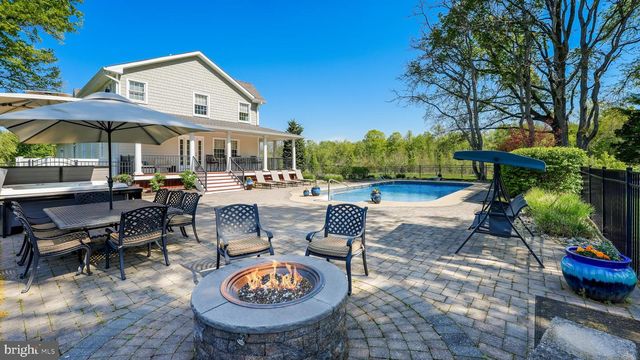 5389 CARVERSVILLE RD, Doylestown, PA 18902
