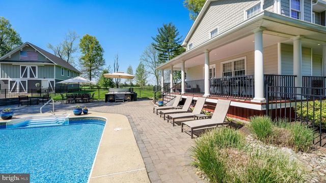 5389 CARVERSVILLE RD, Doylestown, PA 18902