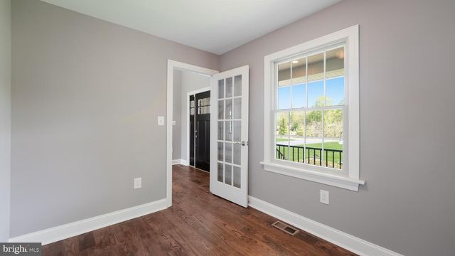 5389 CARVERSVILLE RD, Doylestown, PA 18902