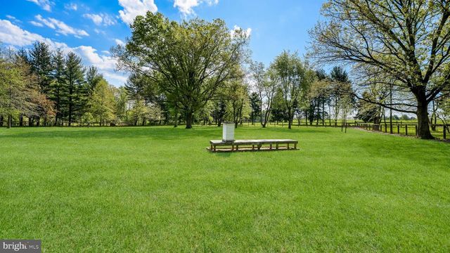 5389 CARVERSVILLE RD, Doylestown, PA 18902