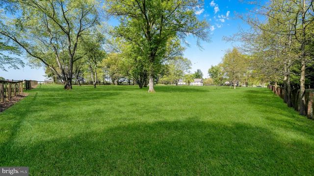5389 CARVERSVILLE RD, Doylestown, PA 18902
