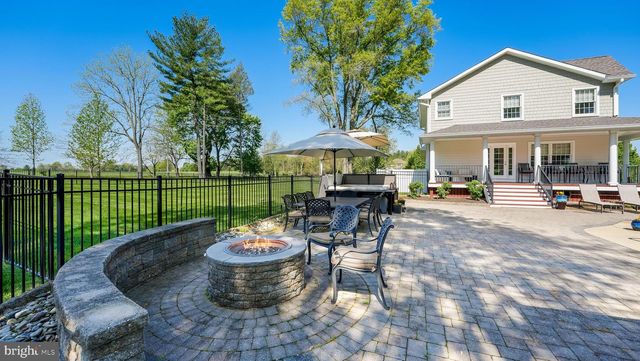 5389 CARVERSVILLE RD, Doylestown, PA 18902