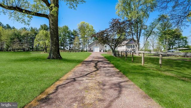 5389 CARVERSVILLE RD, Doylestown, PA 18902